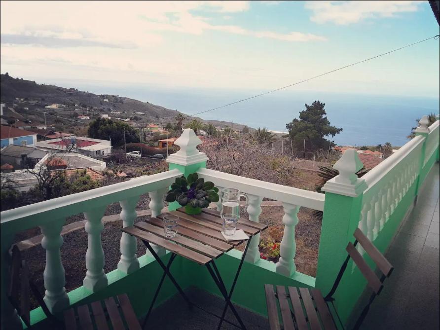 Sea And Mountain View Apartment Los Llanos De Aridane Exterior foto